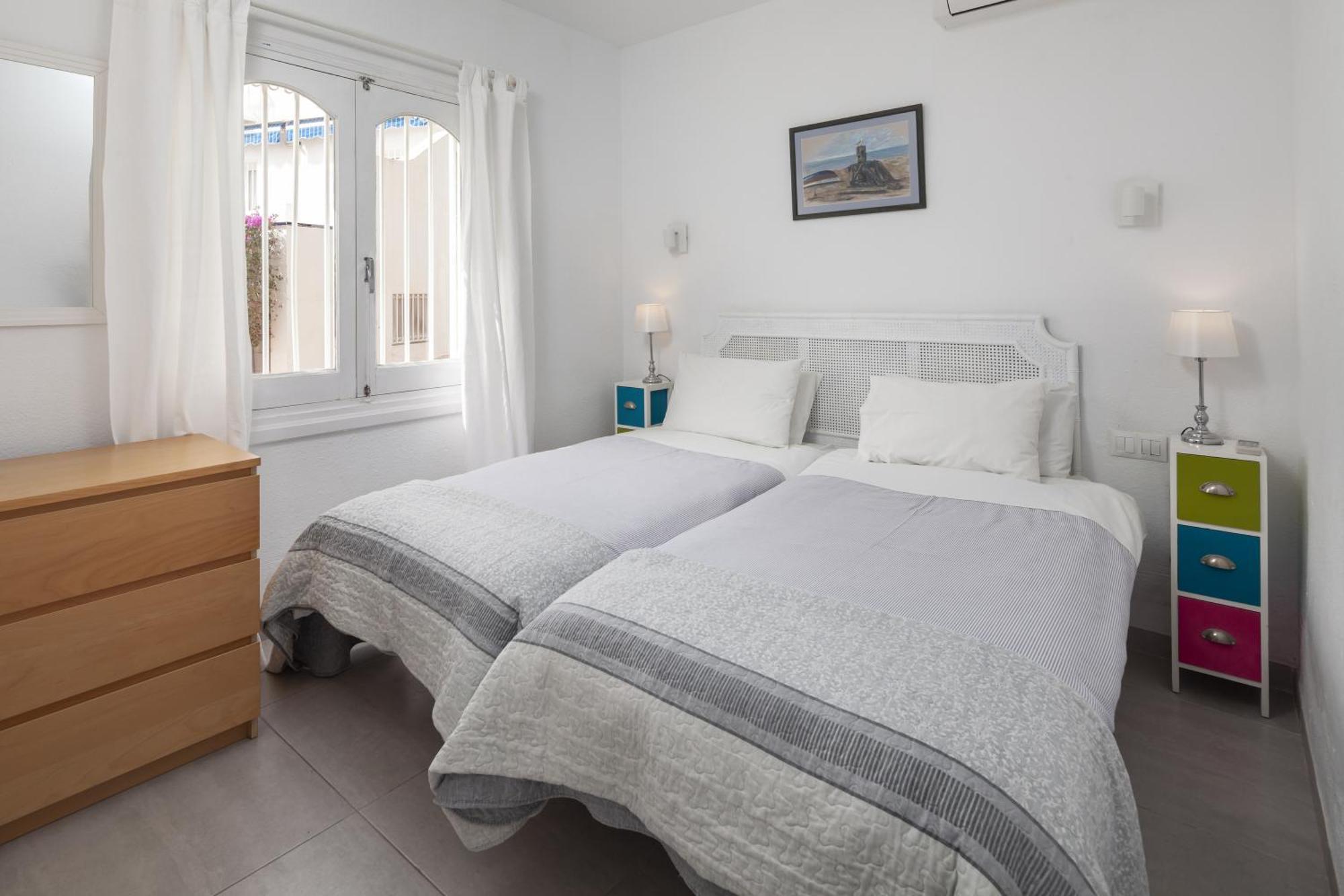 Bright Spacious 1 Bed Apartment Nerja Exterior foto